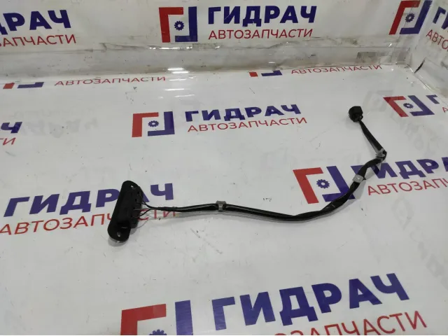 Контакт электрический сдвижной двери левой Hyundai Grand Starex (TQ) 93595-4H000.
