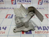 Кронштейн рулевой рейки правый Haval F7x 23401100XKQ00A