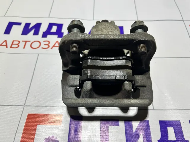 Суппорт тормозной задний правый Honda Accord 43018SWAA10