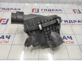 Корпус воздушного фильтра Honda Accord 8 17202-R60-U00. Сломано крепление.