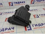 Корпус воздушного фильтра Honda Accord 8 17202-R60-U00. Сломано крепление.