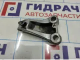 Кронштейн двигателя правый Honda Accord 8 50620-TL1-E00.