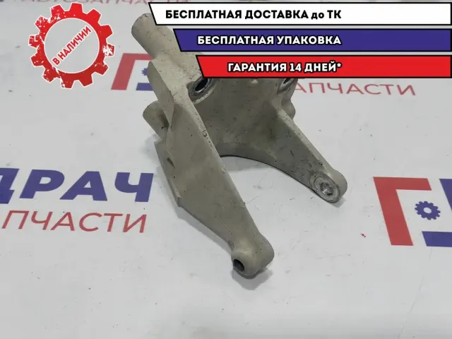 Кронштейн двигателя Honda Accord 8 50610-TA0-A00.