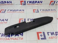 Накладка кнопки стеклоподъемника переднего правого Honda CR-V 83502SWWG01ZA