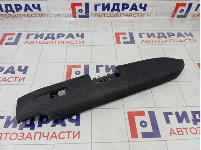 Накладка кнопки стеклоподъемника переднего правого Honda CR-V 83502SWWG01ZA