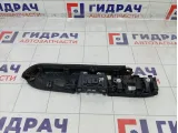 Накладка кнопки стеклоподъемника заднего левого Honda CR-V 83752SWWE01ZA