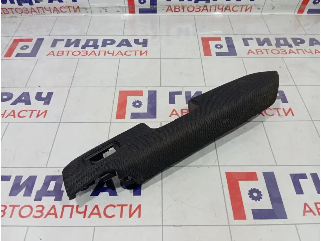 Накладка кнопки стеклоподъемника заднего правого Honda CR-V 83702SWWE01ZA