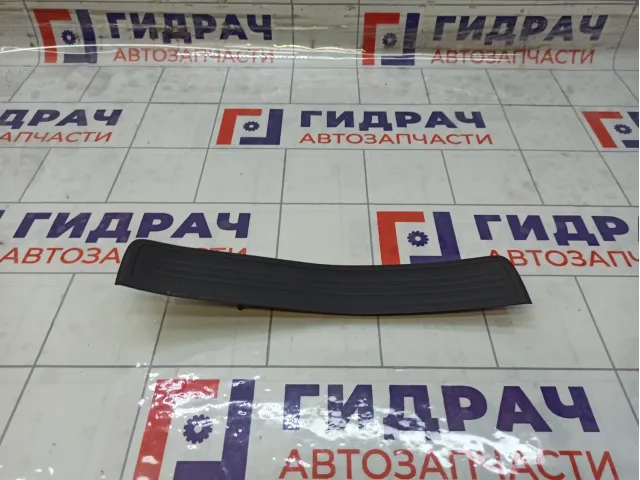 Накладка порога внутренняя задняя правая Honda CR-V 84212SWAA01ZB