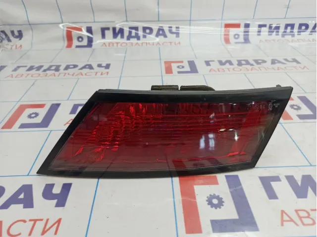 Фонарь задний внутренний правый Honda Civic (5D) 34151-SMG-E03