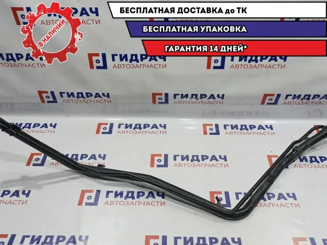 Горловина топливного бака Honda Civic 5D 17660-SMG-E02. Дефект крепления.