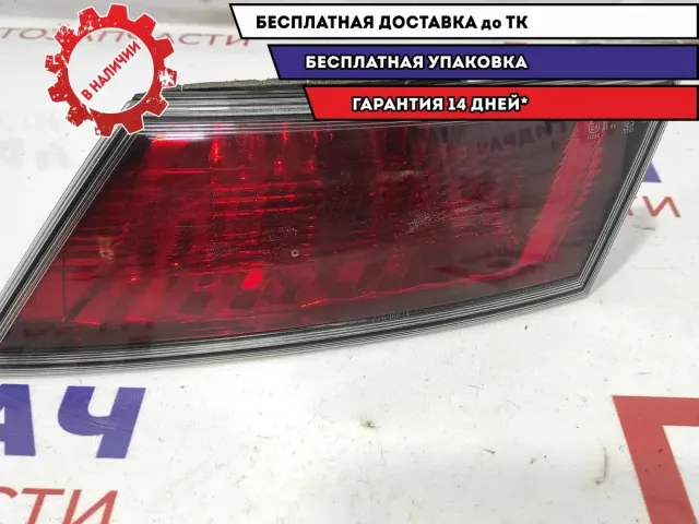 Фонарь задний внутренний правый Honda Civic 5D 34151-SMG-E03. Дефект.