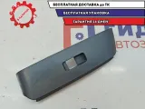 Накладка кнопки стеклоподъемника Honda Fit 83593SAAJ01ZA. Передняя левая. Потертость, сломано крепление.