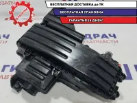 Корпус воздушного фильтра Honda Fit 17201-PWA-010. Дефект.