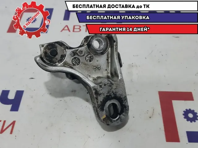 Кронштейн опоры двигателя Honda Fit 50823-SAA-023.