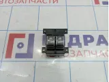 Кнопка стеклоподъемника задняя левая Hyundai Equus (VI) 93580-3N100-VM5
