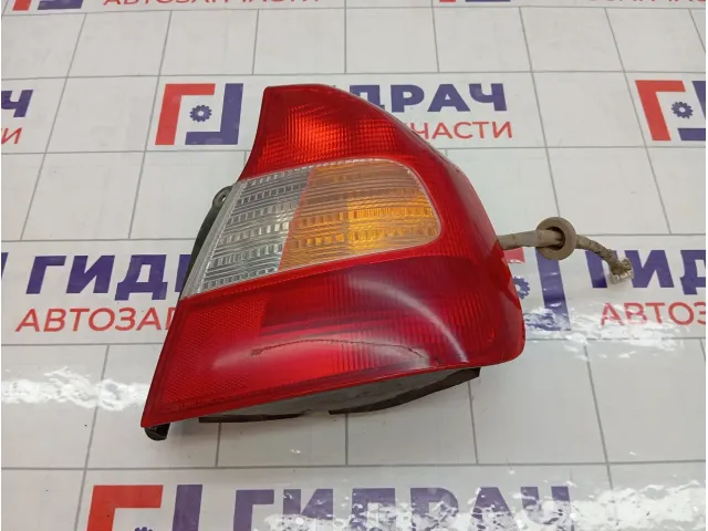 Фонарь задний правый Hyundai Accent
