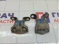 Петли двери задней правой Hyundai Accent