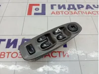 Блок управления стеклоподъемниками Hyundai Accent 9357425000