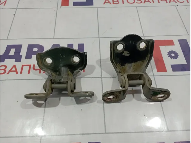 Петли двери задней левой Hyundai Accent (LC)