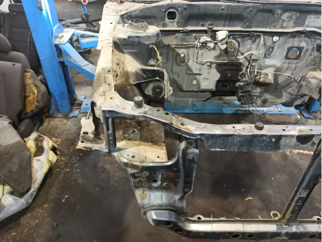 Лонжерон передний правый Hyundai Accent (LC)