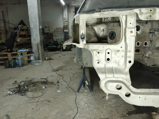 Лонжерон передний правый Hyundai Accent