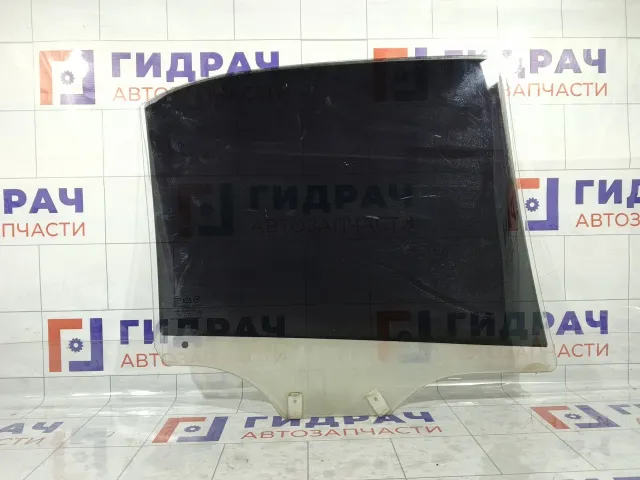 Стекло двери задней левой Hyundai Accent 8341025000