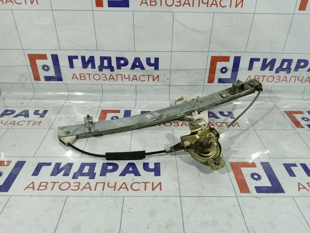 Стеклоподъемник механический задний правый Hyundai Accent 8340225000