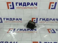 Дефлектор воздушный правый Hyundai Accent 9749125000