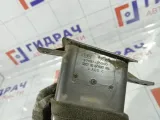 Дефлектор воздушный правый Hyundai Accent 9749125000