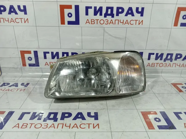 Фара левая Hyundai Accent