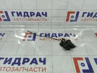 Замок багажника Hyundai Accent 8123025000