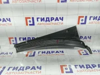 Решетка под лобовое стекло (Жабо) правая Hyundai Accent 8616025001