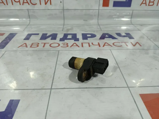Датчик положения распредвала Hyundai Accent 3935022600