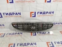 Решетка радиатора Hyundai Accent 865601A000