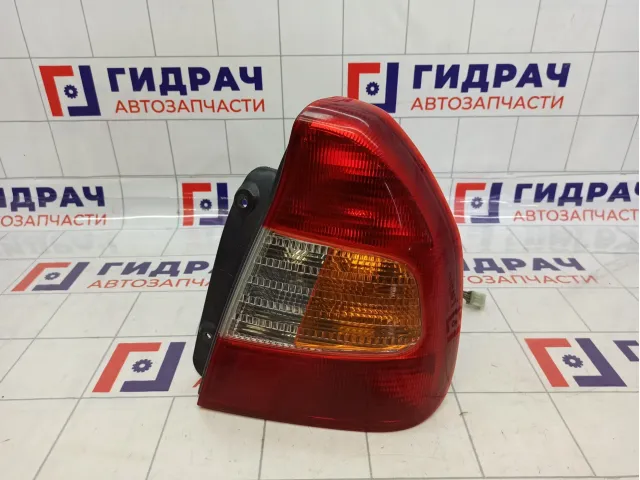 Фонарь задний правый Hyundai Accent (LC) 92402-25020