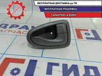 Ручка двери внутренняя правая Hyundai Accent 2 . Ручка двери внутренняя правая Hyundai Accent 2 .