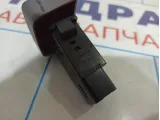 Кнопка аварийной сигнализации Hyundai Accent 2 9379025000. Потертость.