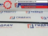 Накладка стекла переднего левого Hyundai Accent 2 82210-25000.