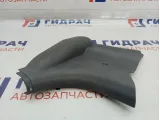 Обшивка стойки передняя правая нижняя Hyundai Accent 2 8585425000LT. Потертость.