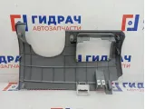 Накладка под рулевую колонку Hyundai Accent 2 84751-25100. Царапины.