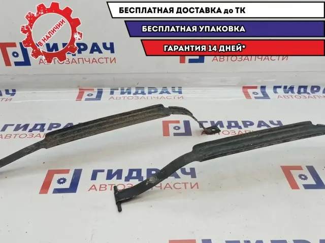 Лента крепления бензобака Hyundai Accent 2 . Комплект.