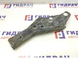 Кронштейн передней балки правый Hyundai Accent 2 62490-25030.