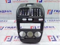 Накладка торпедо центральная Hyundai Accent 8474125300