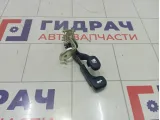 Ручка открывания лючка бензобака Hyundai Accent 8157022012