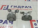 Петли двери задней левой Hyundai Accent