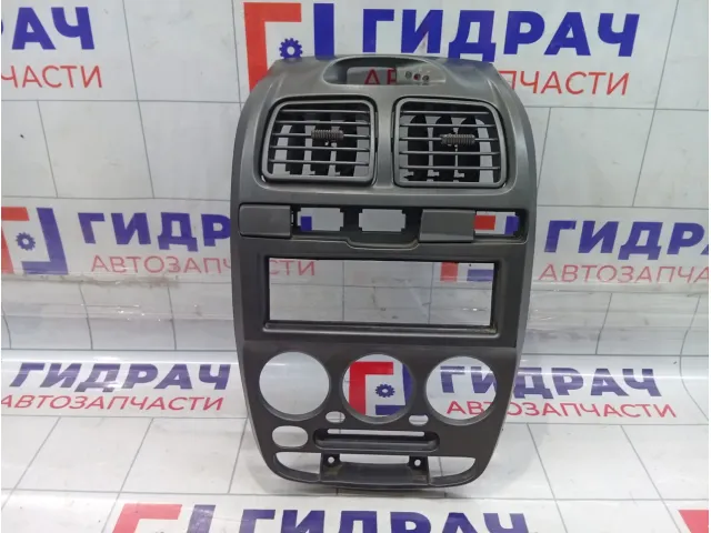 Накладка торпедо центральная Hyundai Accent (LC) 8474125300