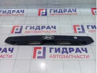 Накладка двери (крышки) багажника Hyundai Accent (LC) 8737125001