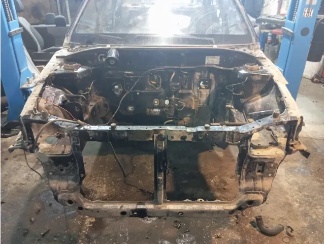 Панель передняя Hyundai Accent (LC)