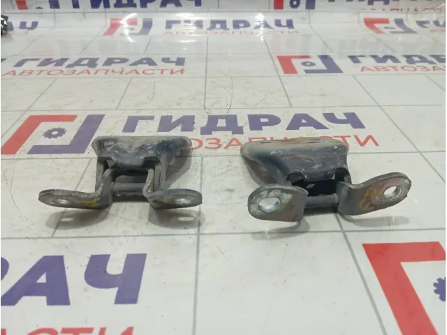 Петли двери передней правой Hyundai Accent (LC)