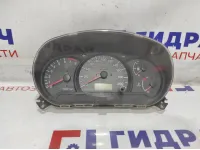 Панель приборов Hyundai Accent 2 . Царапины.
